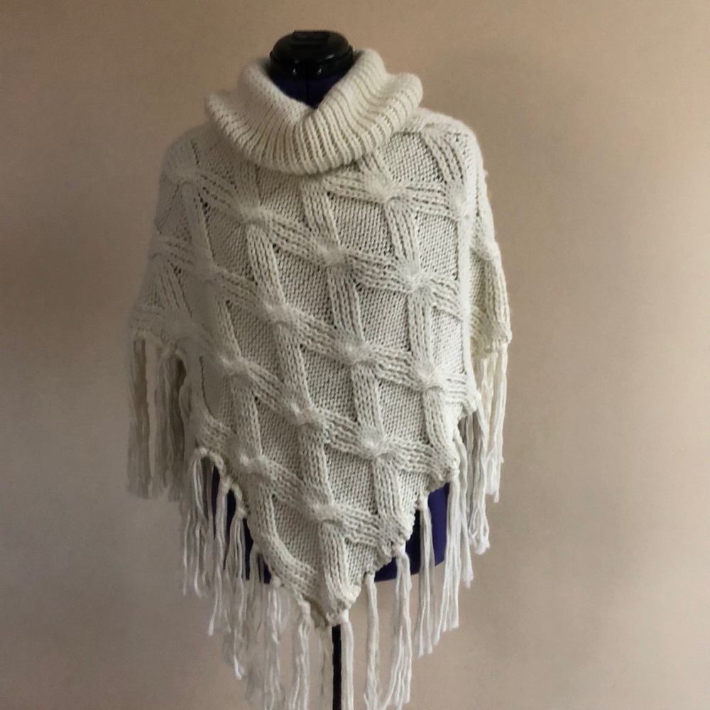 Poncho NWOT